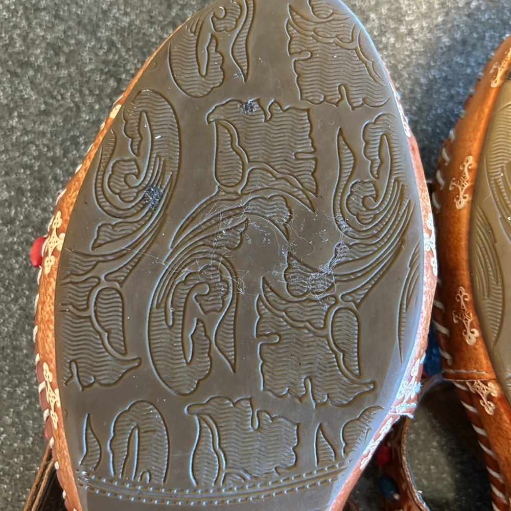 Conkys by St. Kitts slip on sandals. Size 11. Never worn. Beautiful! - Picture 9 of 9